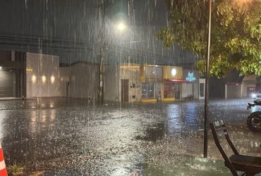 Terça-feira após feriado de natal é marcado com chuvas torrenciais pelo Piauí