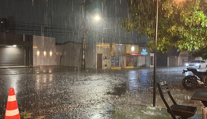 Campo Maior e outros 209 municípios piauienses estão com alerta de chuvas torrenciais nesta sexta-feira (12)
