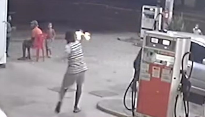 Vídeo: Criminosos atiram na direção de crianças durante assalto a posto de gasolina no Piauí 