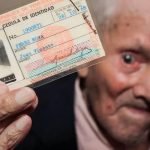 Homem mais velho do mundo morre aos 114 anos