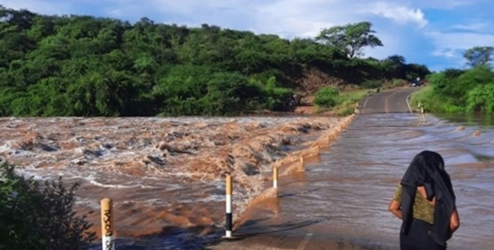 Homem some após tentar atravessar via interditada por rio no Piauí