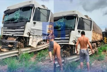 PRF registra colisão entre três carretas no Piauí