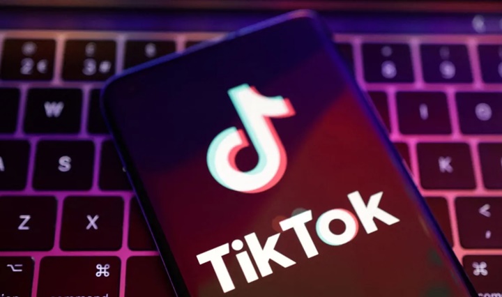 TikTok lança versão do app que paga usuários para assistir vídeos