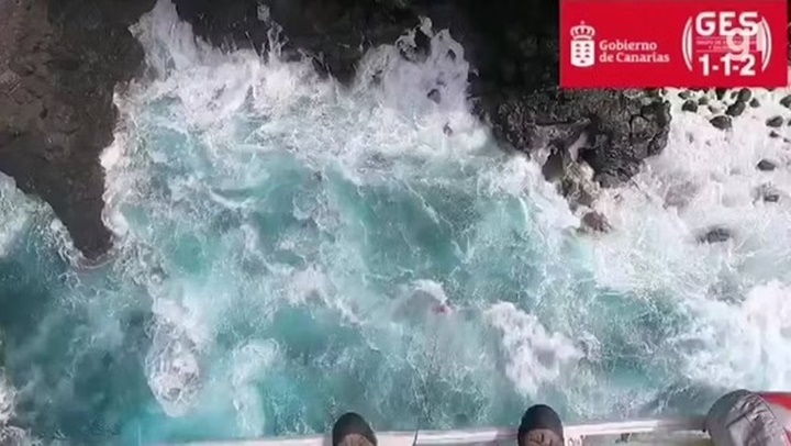 Turista cai no mar e morre após tentar tirar fotos em cima de pedras 