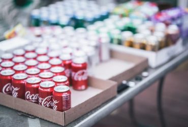 Governo quer taxar refrigerantes, refrescos e chás prontos em um suposto benefício à saúde