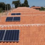 Projeto de Lei quer tornar energia solar mais acessível para famílias de baixa renda