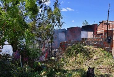 Mulher deficiente morre carbonizada após casa pegar fogo no interior do Piauí