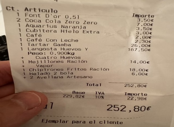 Cliente se revolta após restaurante cobrar R$ 18 por copo de gelo