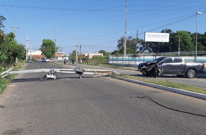 Férias é marcado por quatro acidentes diários com postes de energia elétrica