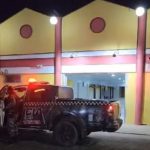 Mulher invade motel, flagra traição e ataca amante com garrafa de cerveja no Piauí