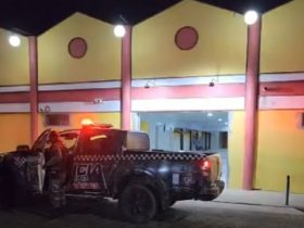 Mulher invade motel, flagra traição e ataca amante com garrafa de cerveja no Piauí