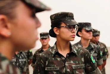 Mulheres com 18 anos poderão se alistar no serviço militar