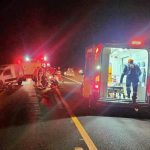 Pedestre é atropelado após se jogar na frente de motocicleta