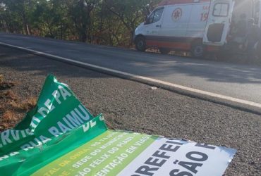 Motociclista fica ferido após placa de obra cair de carro na BR-316