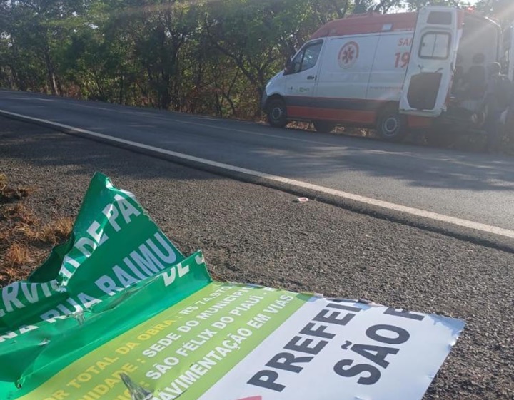 Motociclista fica ferido após placa de obra cair de carro na BR-316