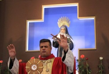 Padre é afastado de Diocese após fotos íntimas vazarem na web