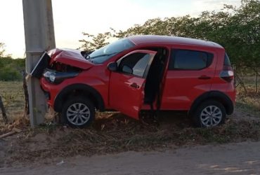 Padre colide contra poste enquanto ia celebrar missa no Piauí