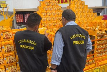 Procon encontram baratas em panetones vendidos em supermercado de Teresina