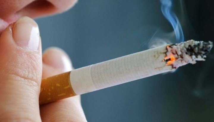 Cada cigarro fumado pode reduzir até 22 minutos de vida, aponta estudo