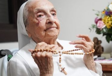 Freira brasileira de 116 anos tornou-se a mulher mais velha do mundo