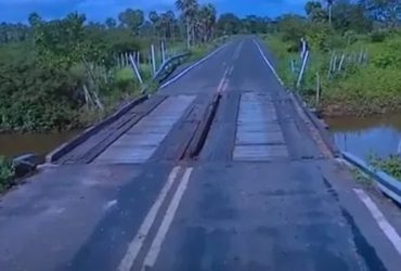 Homem morre após carro cair de ponte de madeira na BR-222 entres municípios piauienses