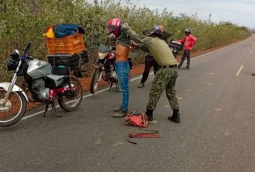 PM flagra suspeitos de caça com armas e cães no interior do Piauí