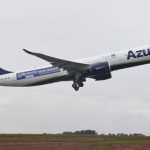 Avião da Azul faz pouso forçado em Parnaíba