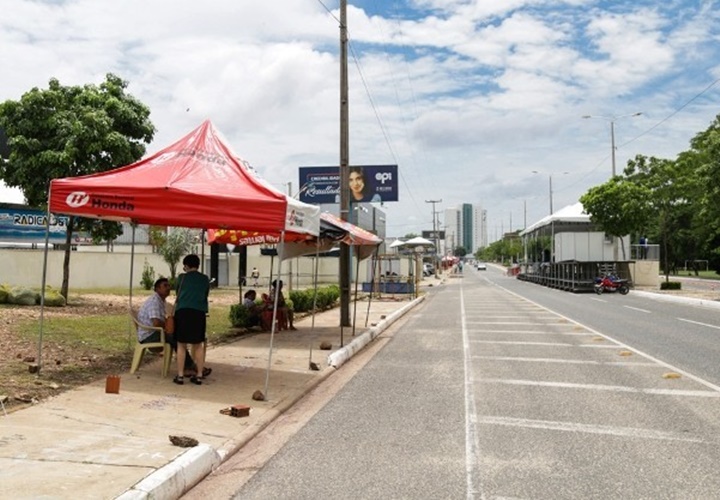 Bombeiros reforçam ações de segurança para foliões em bloco de Carnaval 2025