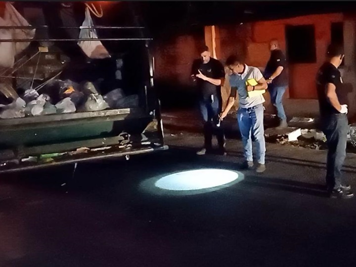 Mulher morre após ser atropelada por caminhão de lixo no litoral do Piauí