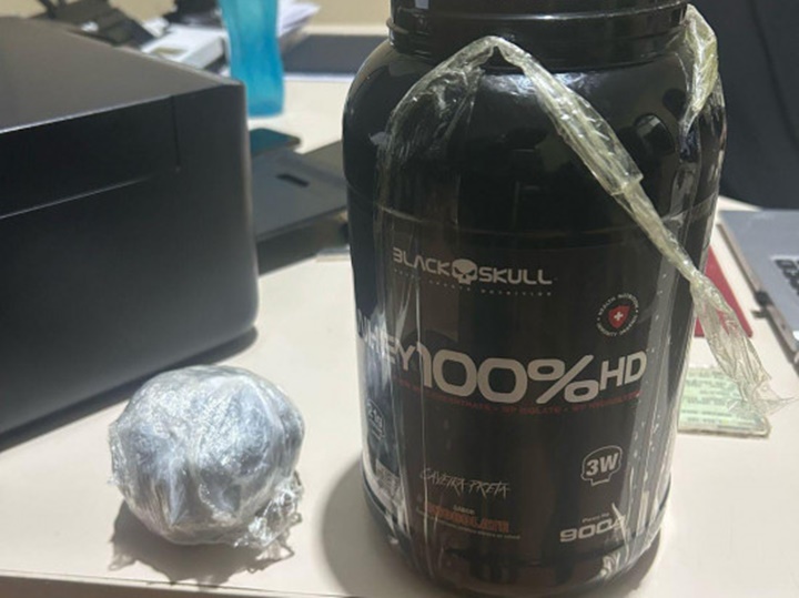 PM prende chefe de cozinha com maconha escondida em suplemento no Piauí