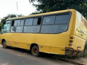 Criança de 4 anos é esquecida trancada dentro de ônibus escolar no Piauí
