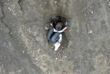 Brasileira que caiu em vulcão é encontrada morta na Indonésia