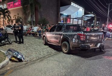 Briga entre flanelinhas termina com um morto e outro preso em shopping do Piauí