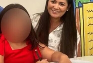 Pai esfaqueia 7 vezes peito de filha de 7 anos enquanto ela dormia